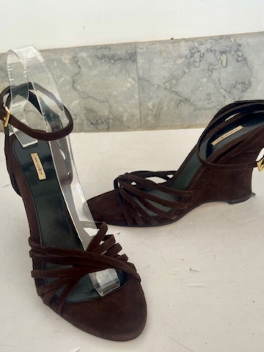 NEW MAX STUDIO brown leather strappy wedges